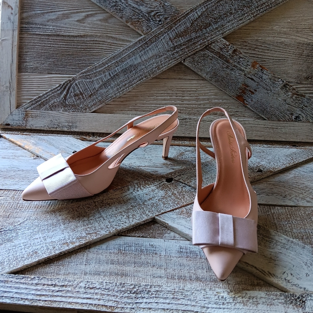 Brooks Brothers Pink Slingback Heels